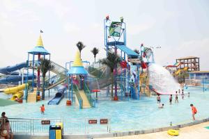 Wholesale Amusement Water Fortress with Adult Water Slide / Children Waterslide from china suppliers