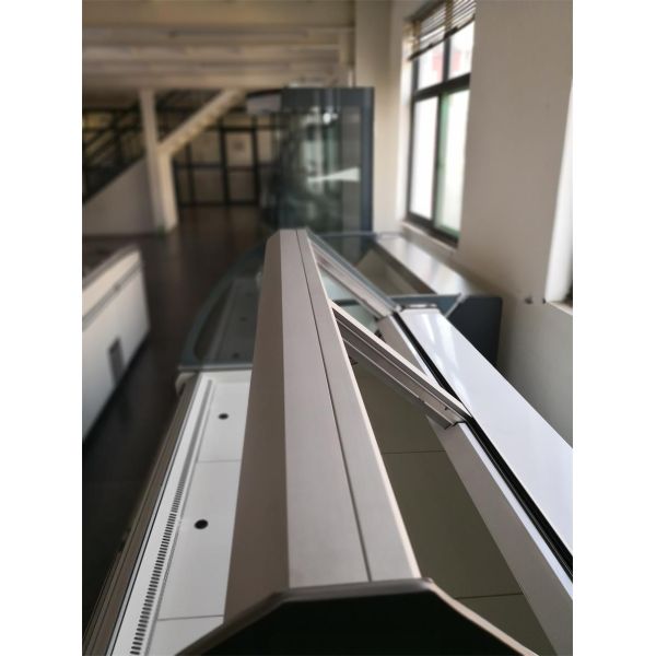 Meat Deli Refrigerated Serve Over Display Counter Fridge For Restaurant