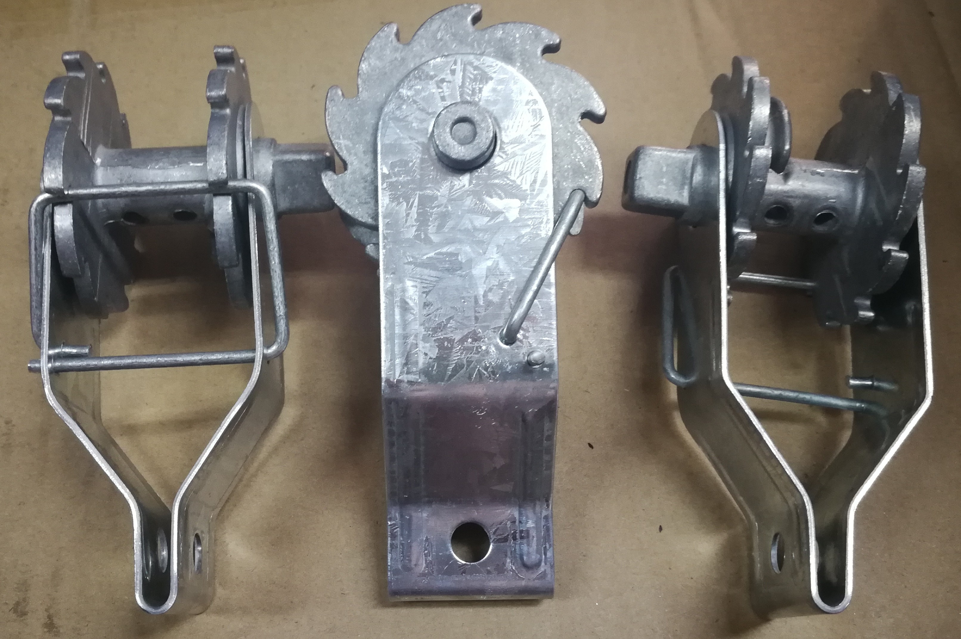 Galvanised Frame In line Electric Fence Strainers
