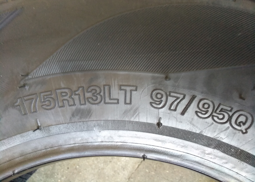 175R13LT Light Truck Tires 97 / 95Q Premium Natural Rubber Materials Eco Friendly