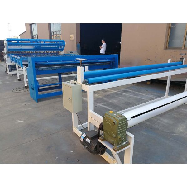 Welding Firmed Automatic Welded Mesh Panel Welding Machine For Making Mesh Panel