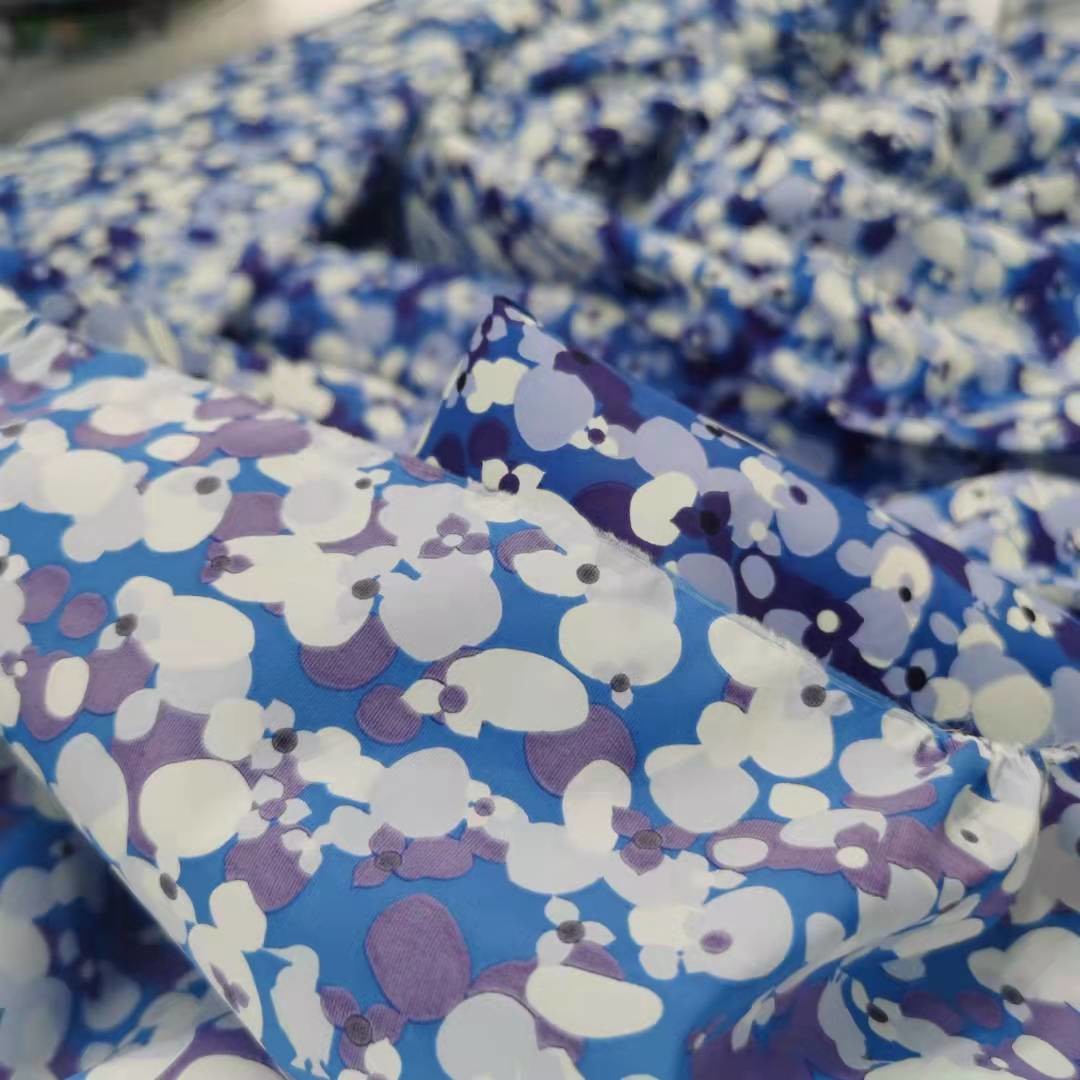 40gsm 150cm Printed Microfiber Fabric 100% Nylon water proof,oil proof and stain proof Oil Cire