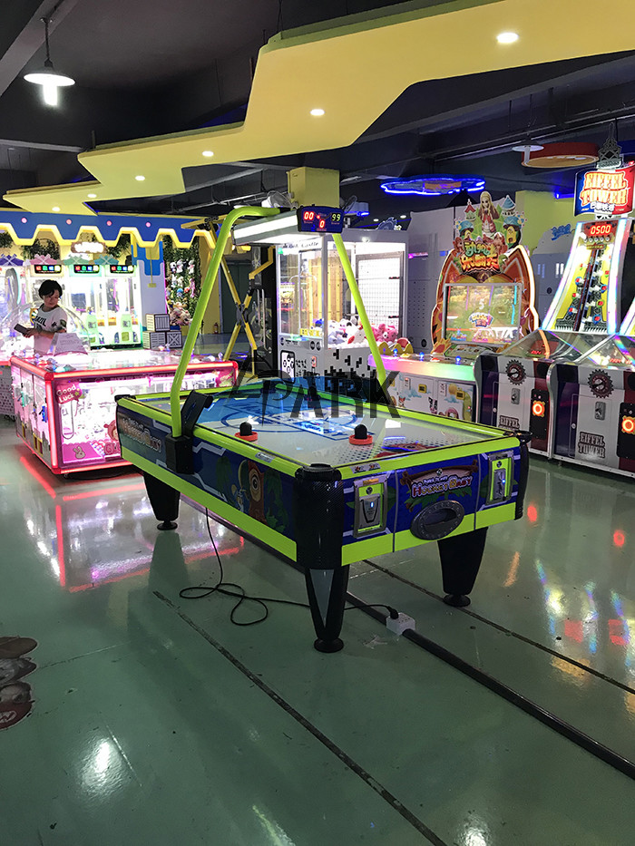 220V Redemption Sport Video Arcade Game Machines / Kids Air Hockey Table