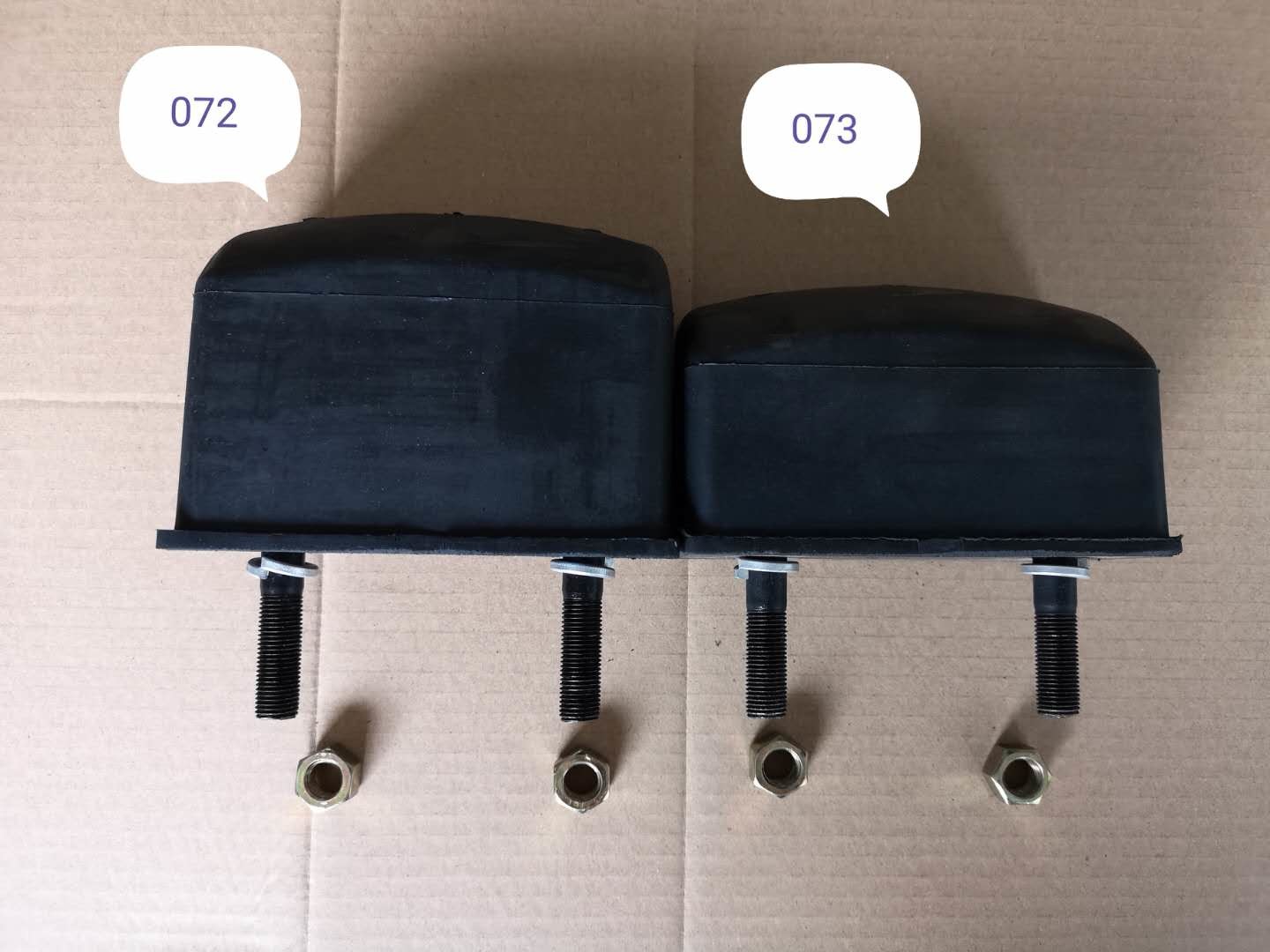ISUZU Mixer Rear Rubber Cushion 1533660732 Two Fixing Screws 50mm Regular Length