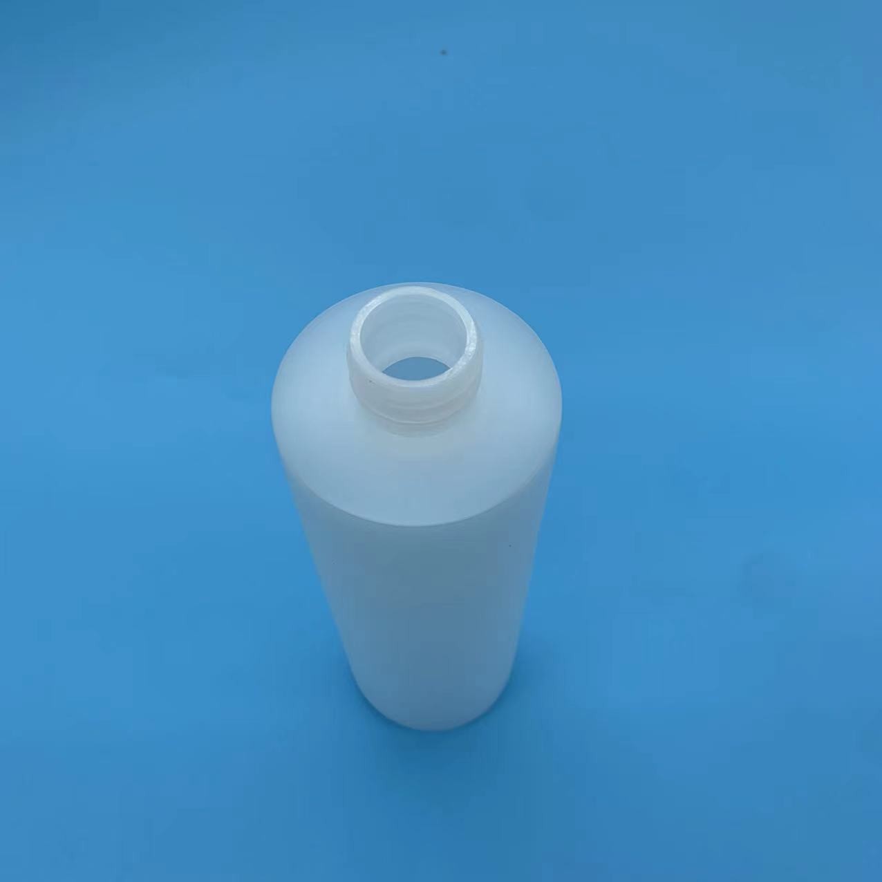 Translucent Disinfectant Alcohol White Plastic PE Bottle Corrosion Resistance