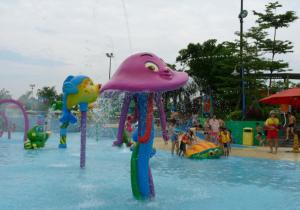 Wholesale Summer Theme Park Swimming Pool Octopus Spray Aqua Park Equipment With Fiberglass from china suppliers