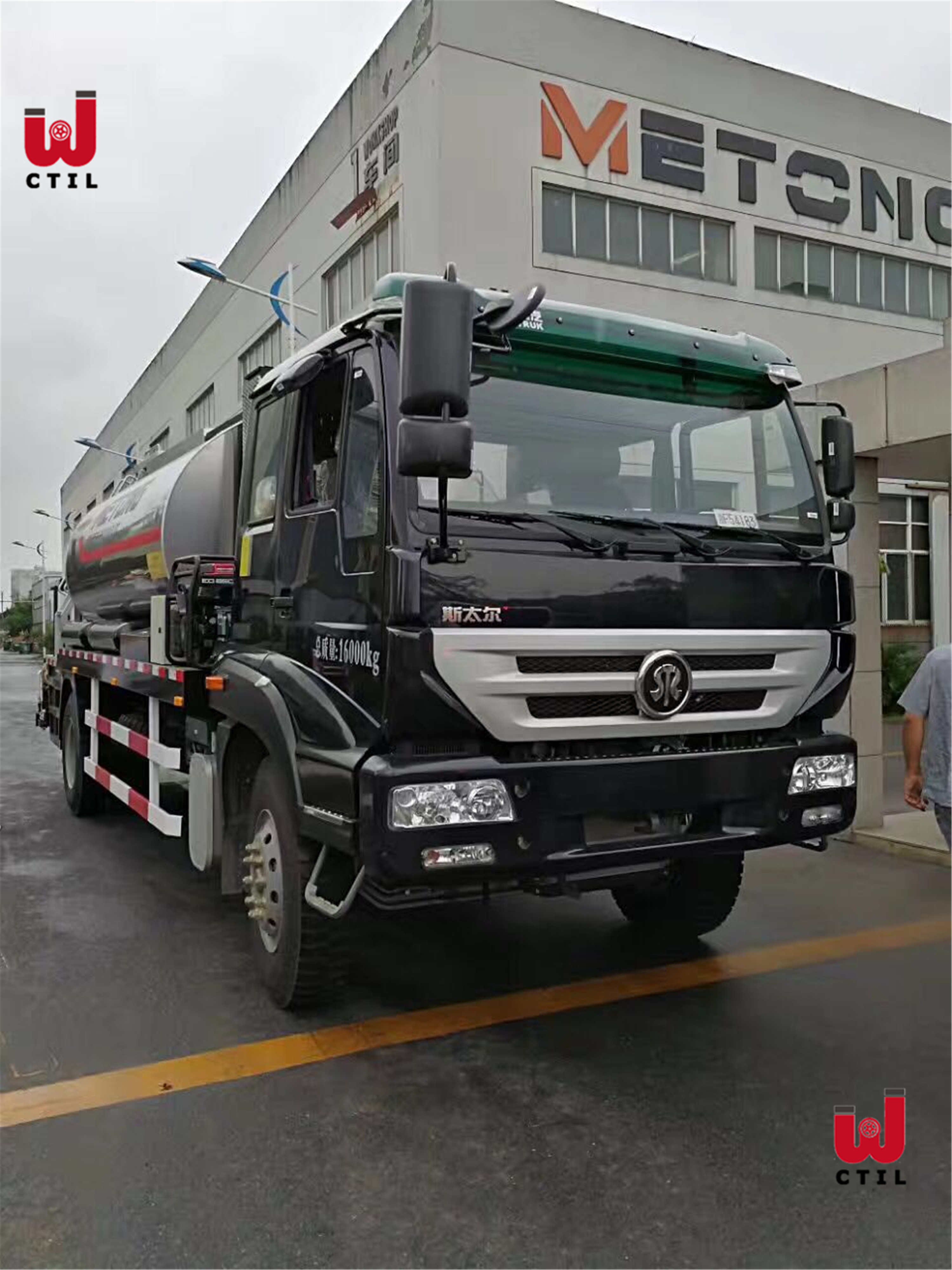 Cnhtc Euro 3 Asphalt Sprayer Truck Distribution Heating Spraying