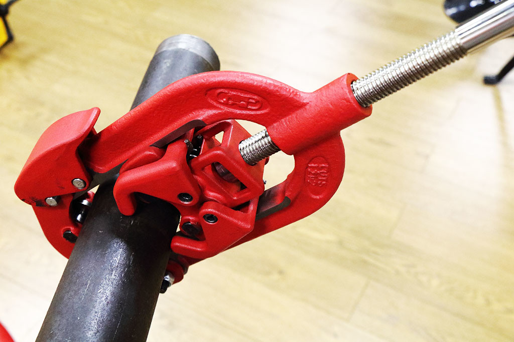 4''-6'' Hinged Pipe Cold Cutter Without Spark For Tight Space