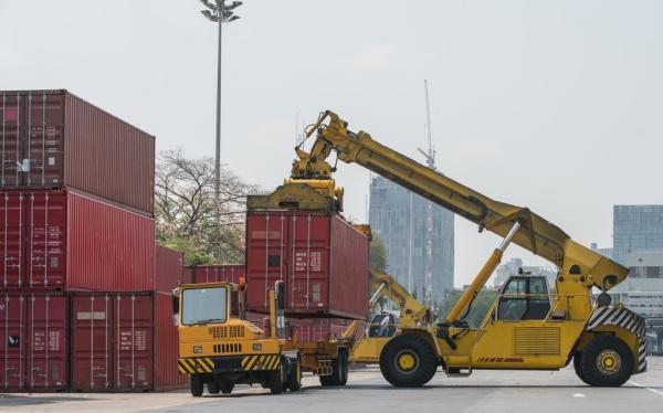 Cargo Trucking Freight Handling Over USA Los Angeles Oakland San Diego Dallas
