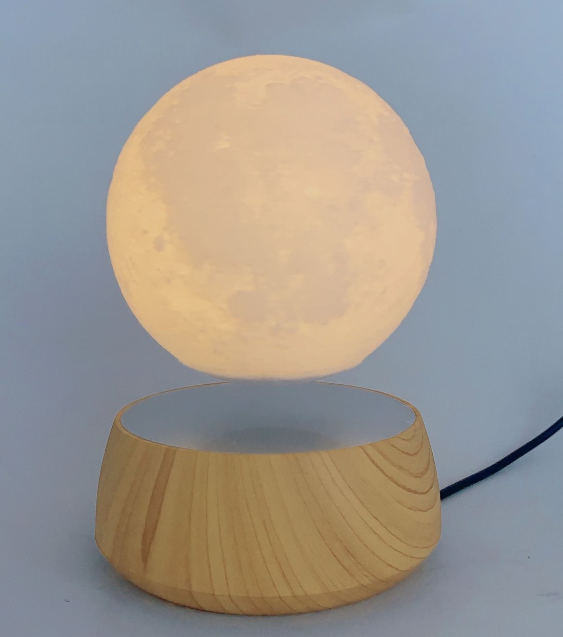 Moon Light Lamp 3D Printing Lamp Desktop Lamp Magnetic Levitating Floating LEVIMOON