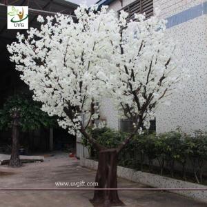 Wholesale UVG CHR137 cherry blossom tree price with white fake sakura branches for weddings and events from china suppliers