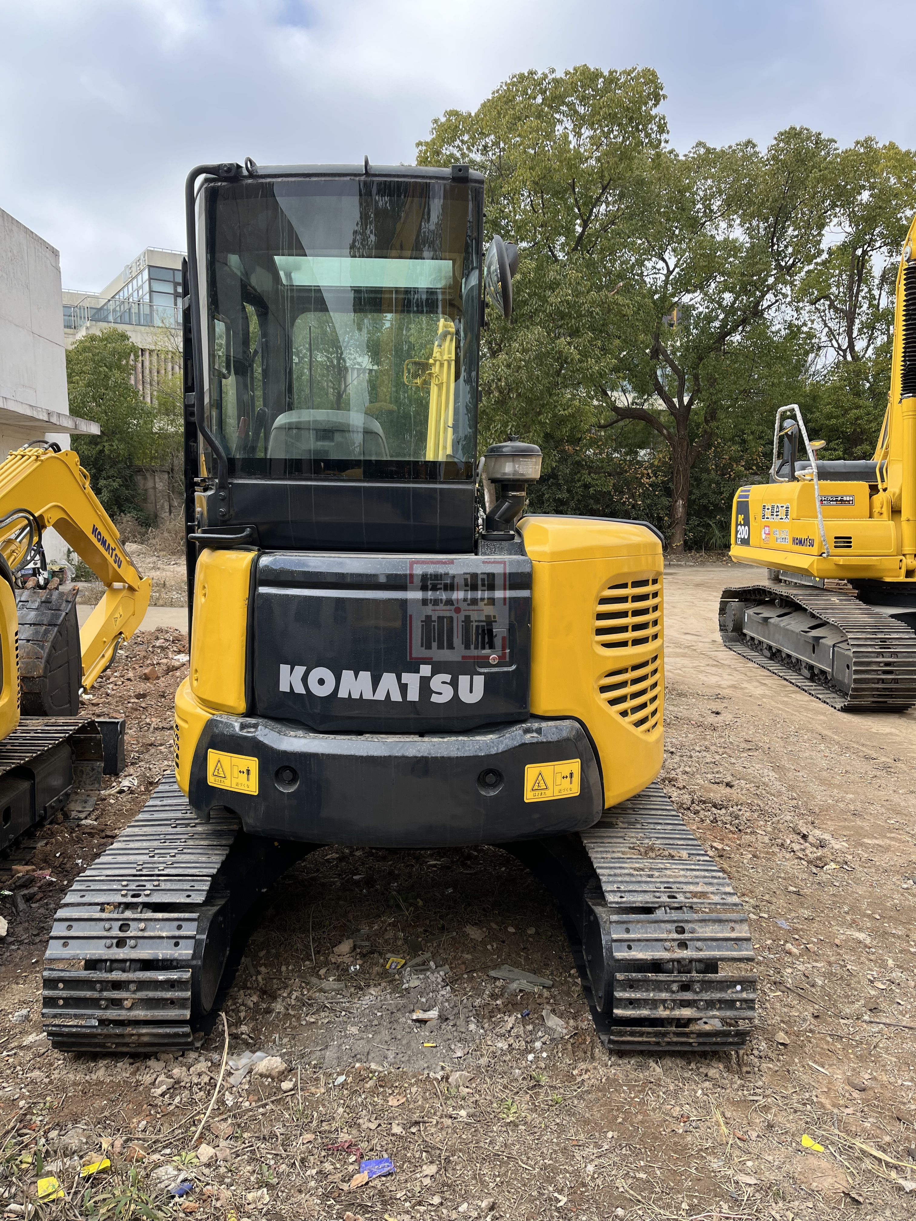 Mini digger sales Komatsu PC70-8 used machinery hand earth digger China mini digger