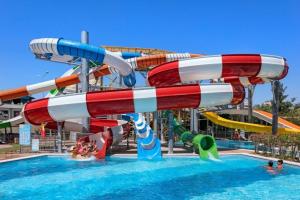 Wholesale ODM Outdoor Water Theme Park Sports Game Rides Tube Fiberglass Slide from china suppliers