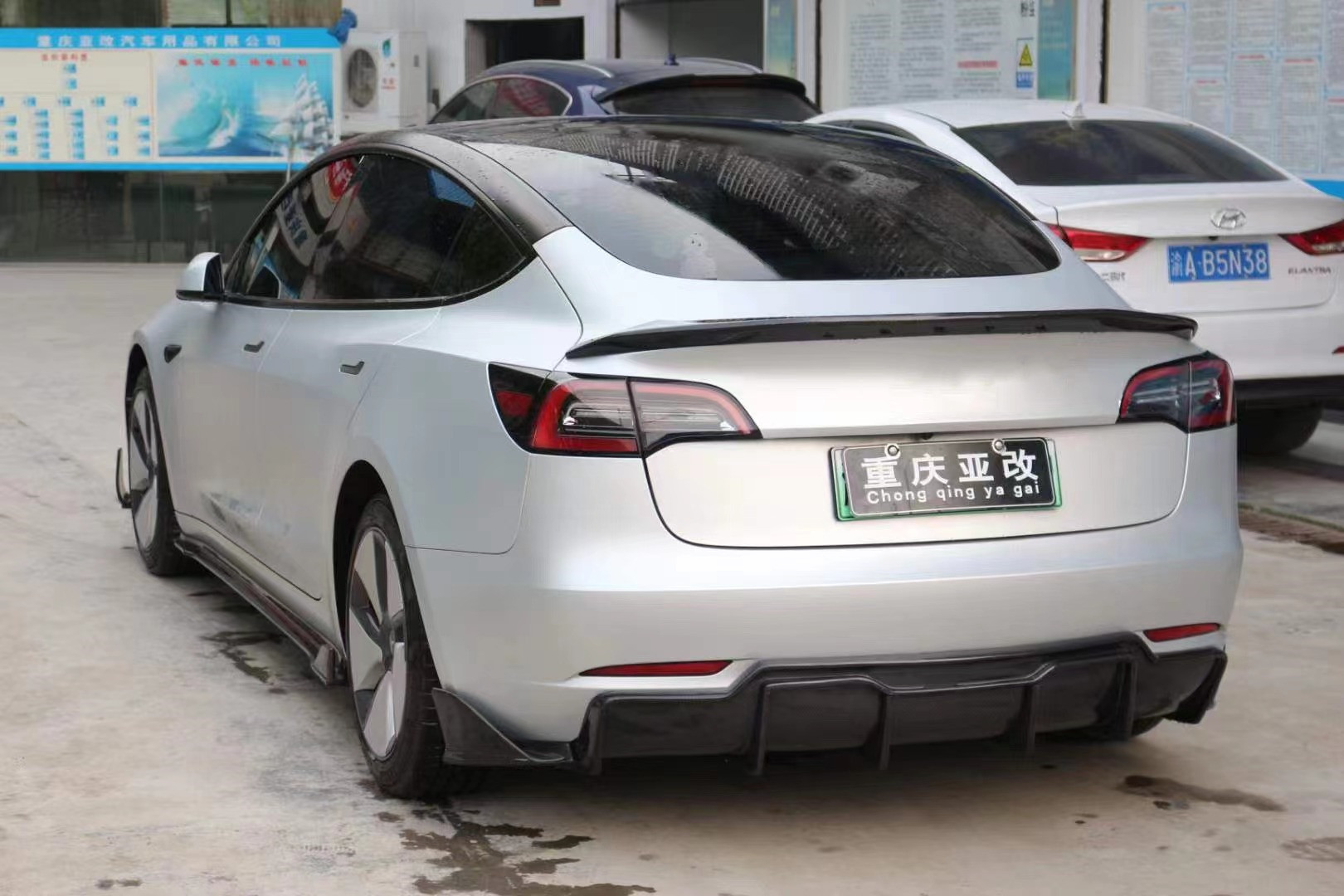 2017 - 2019 MODEL 3 Body Kit Tesla Front Shovel Rear Diffuser Spoiler 180mm