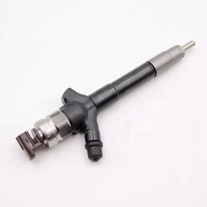 Farms Common Rail Injector 095000-7800 095000-7801 2367030310 23670-30310 For DLLA150P1026 Hilux Hiace 2KD-FTV