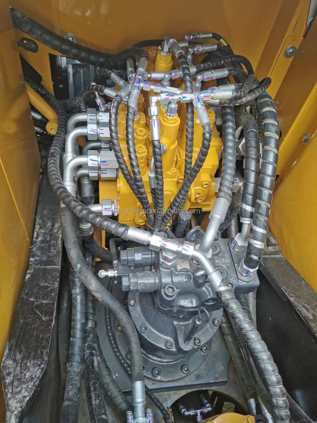 ISUZU Engine Used SANY SY135C Excavator with Low Working Hours and High Work Efficiency