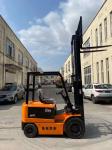 3000kg Rated Weight Lifting Height Diesel Forklifts for Building Material Shops