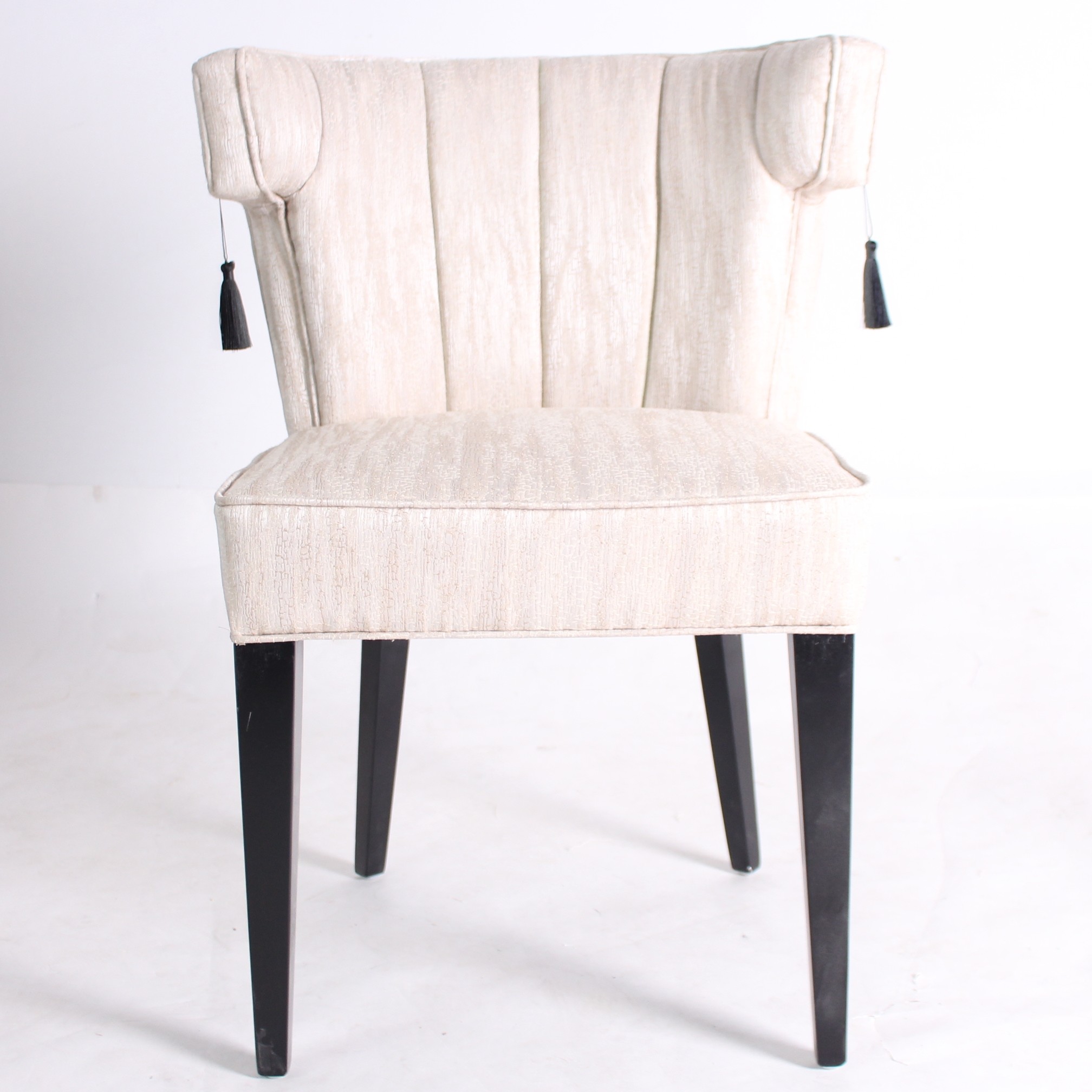 dubai wedding chairs supplier Chinese manufacturer privide good price for event and party hire use and oak wood chair