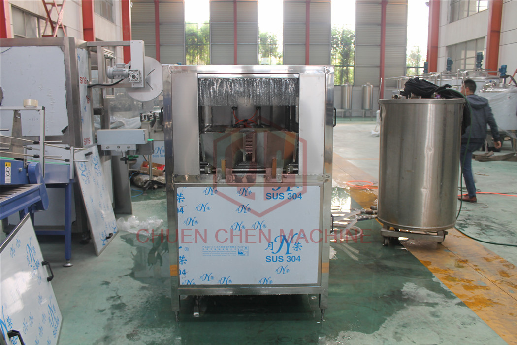 Customize Auto Plastic Bottle Filling And Sealing Machine Multi Washing Steps
