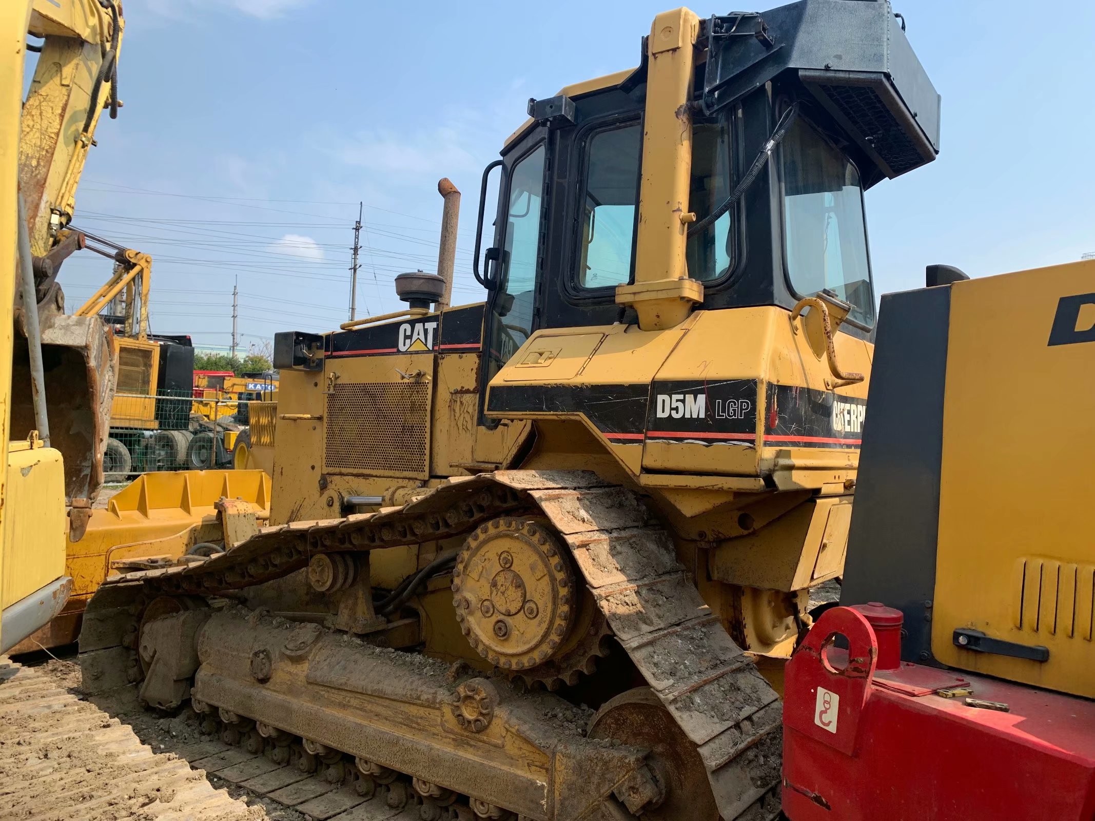 6 Way Blade Used CAT D5M LGP High Track Bulldozer/CAT D5M LGP Bulldozer For Sale