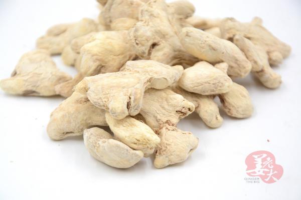 Quality None GMO 1000cfu/G 7mm Spicy Dehydrated Ginger Root for sale