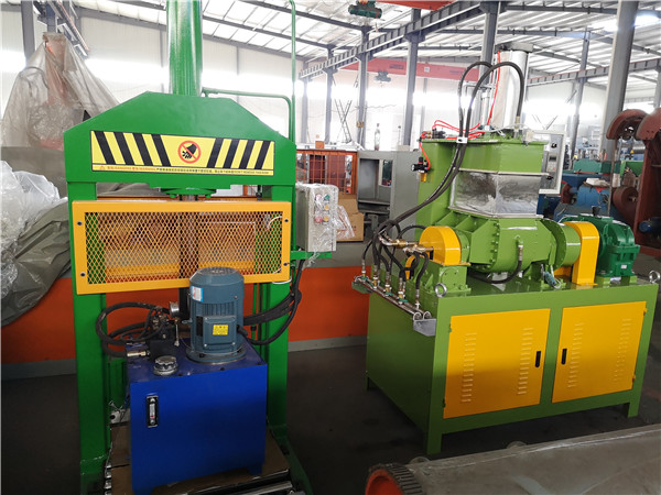 Hydraulic Automatic Rubber Cutting Machine with 8T Cutting Force for Bale Cutter Applications