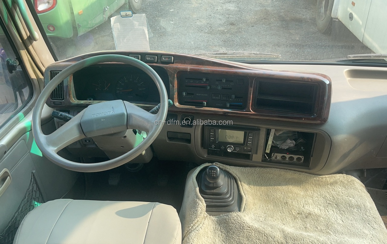Refurbished 23 6 Seats Capacity Toyota Coaster Bus Used with 15B-FT Engine Model