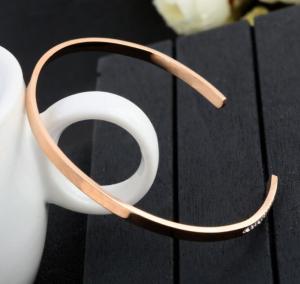 Wholesale Beautifully Simple, Meaningful Initial Bar Bracelet Personalized with Custom Stamped Letters Stainless Steel Bracelet from china suppliers
