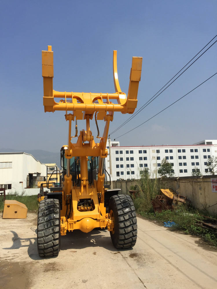 15 Ton Log Loader Grapple With 199kw Weichai Engine And Joystick 2200r / Min