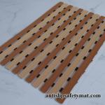 Open Grid Drainage Non Slip PVC Flooring Rolls 8mm For Swimming Pools