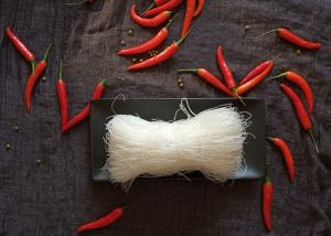 Wholesale Coarse Grain Light White 250g Chinese Transparent Longkou Noodles from china suppliers