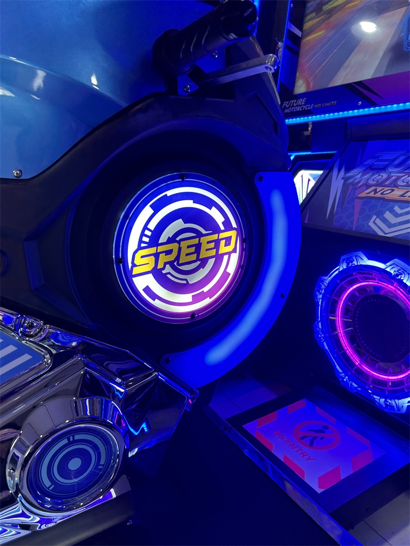 High Quality Coin Operated Twin Gaming Future Motorcycle Bike Racing Car Moto Driving Simulator Motion Arcade Game Machine