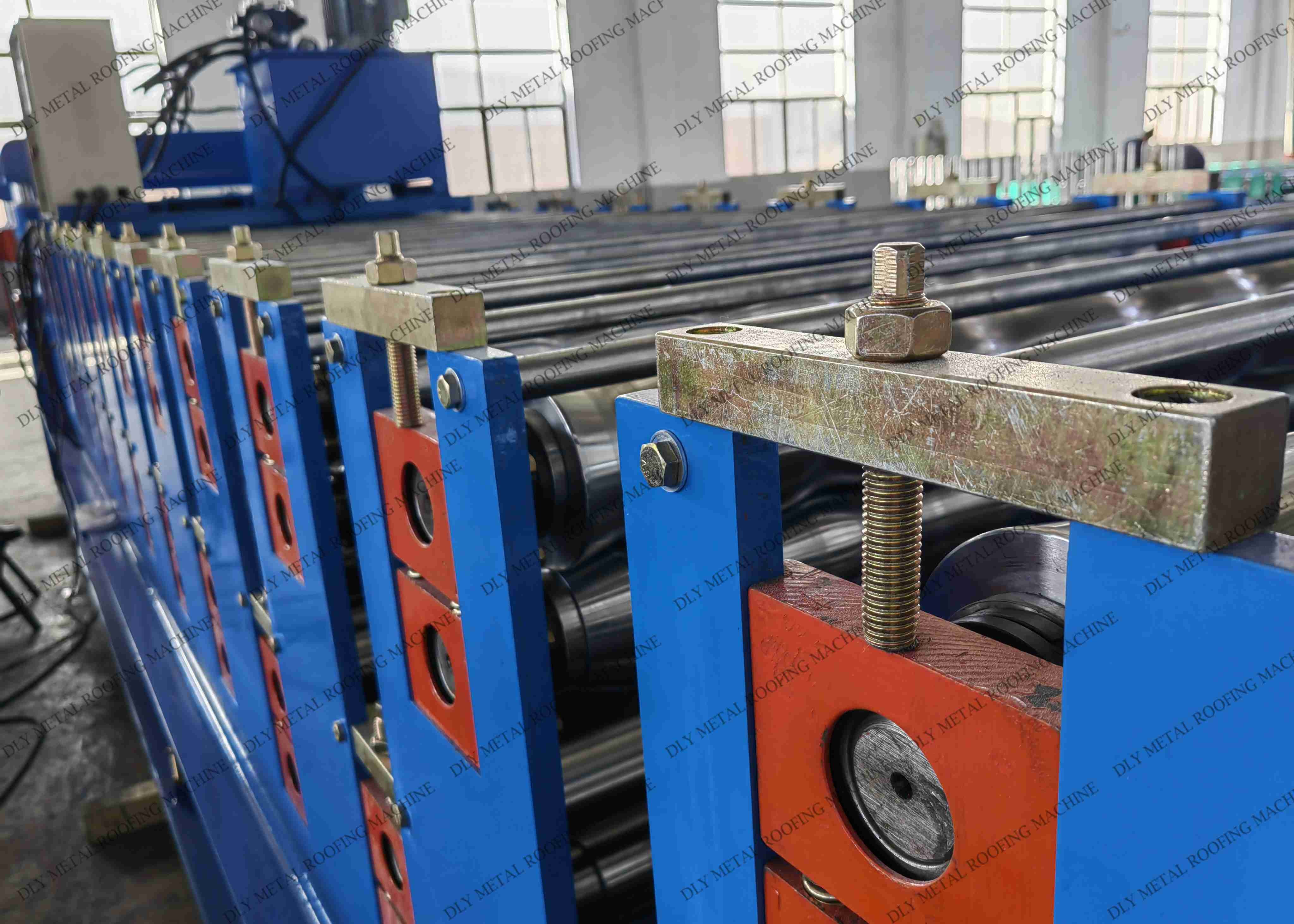 0.3mm Cr12 Double Layer Forming Machine Hydraulic Cutting