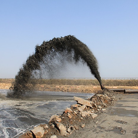 14.5m Spud Length Sand Mining Dredging Gravel Dredging Equipment for Discharge Distance