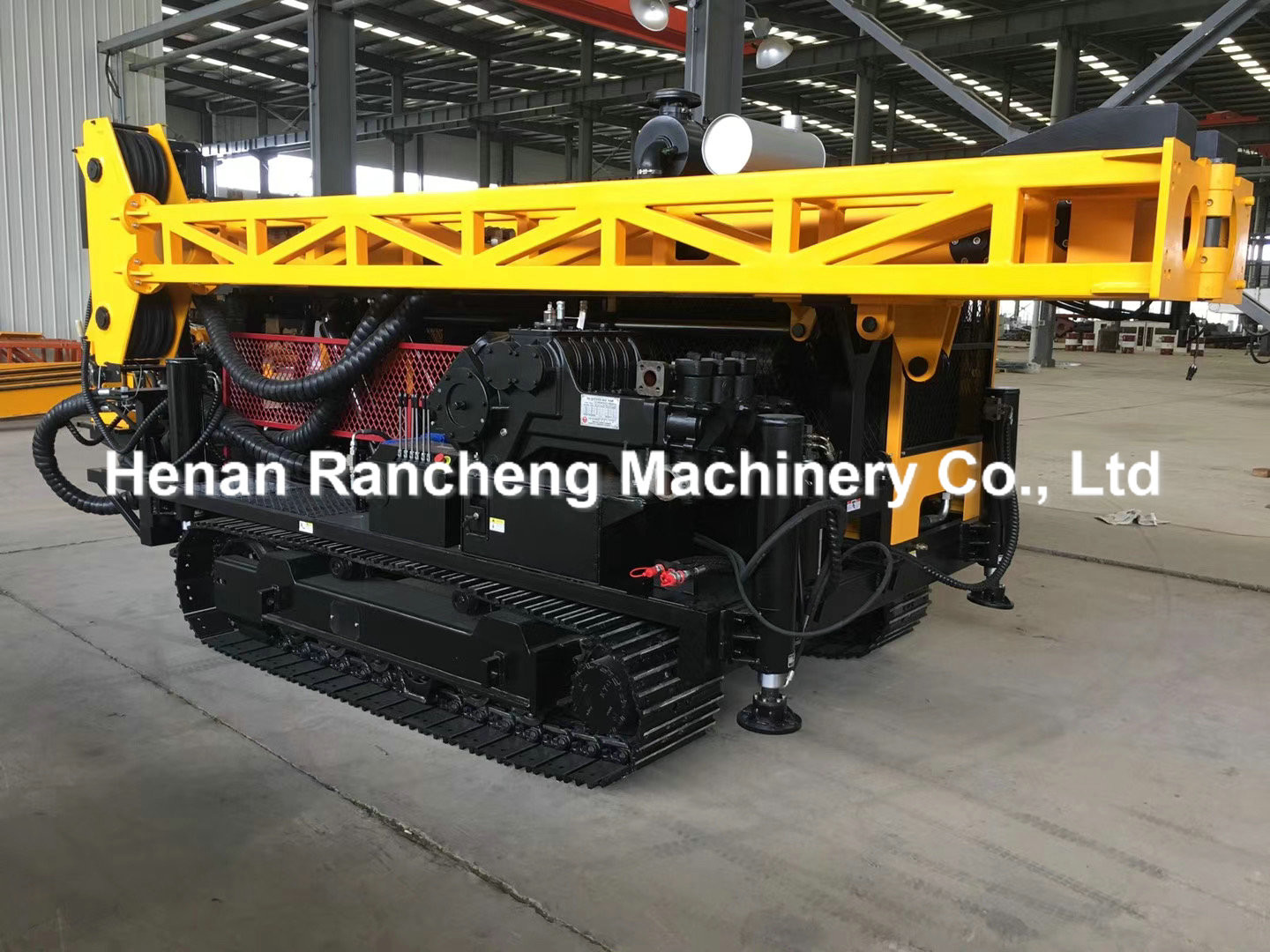 680m - 1500m Depth Core Drilling Rig 195HP Diesel Engine Crawler Mounted Drill Machine