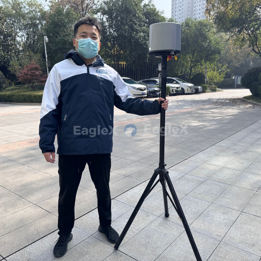 Drone Detector System Detects Over 30 Drones 0-5km Range Position Accuracy <10m Compact Design