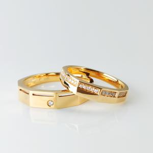 Wholesale Hollow Carved Diamond AU750 9.8g Couple Rings Gold 18k from china suppliers