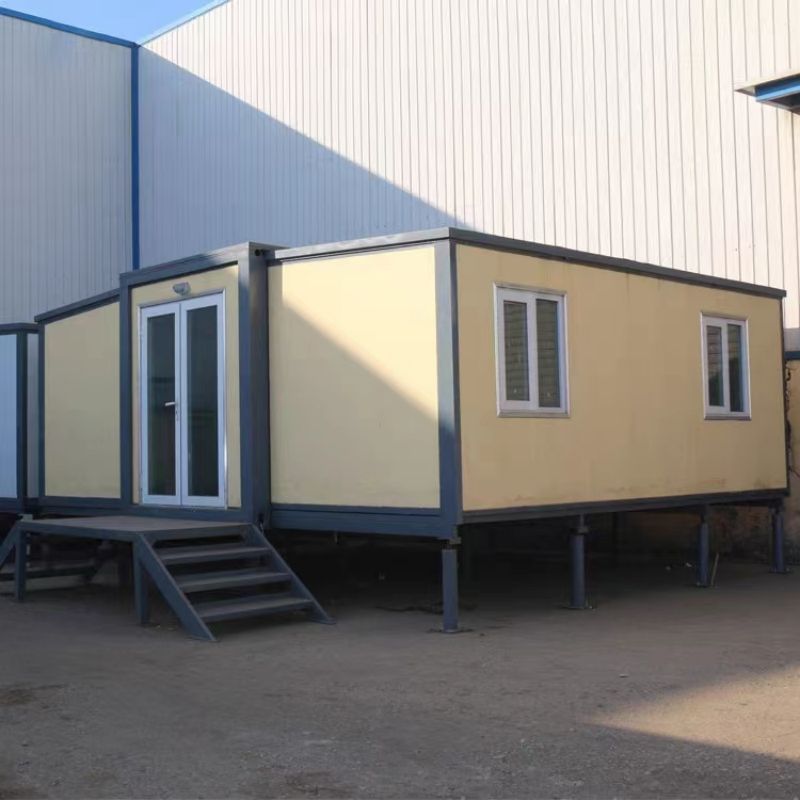 Steel Fabricated Home Building 20ft 40ft Prefabricated Expandable Shipping Container House