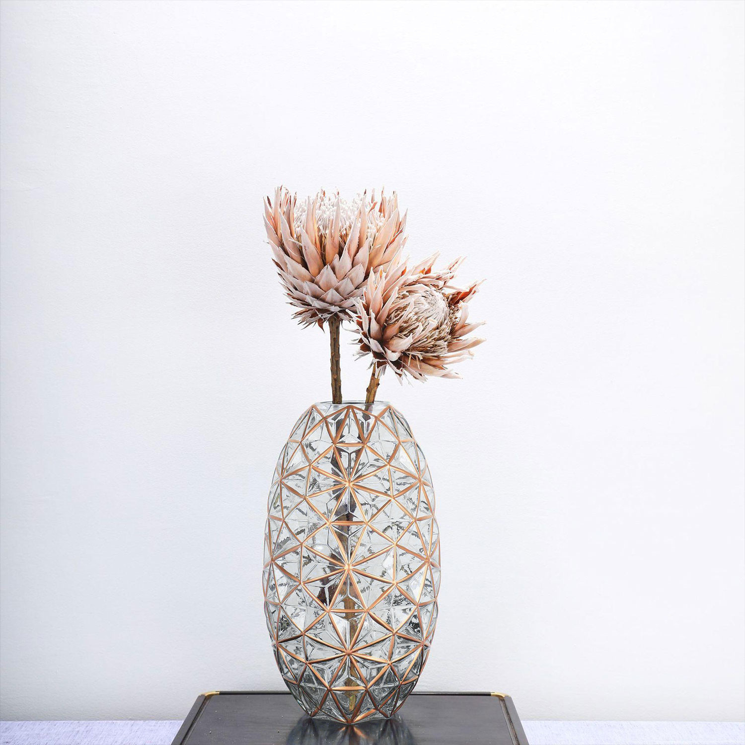 FDA Golden Decorated 20.6cm Crystal Decorative Glass Vases
