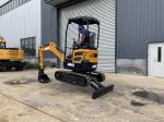 0.07m3 Mini Excavator 2 Ton Crawler Excavators High digging power