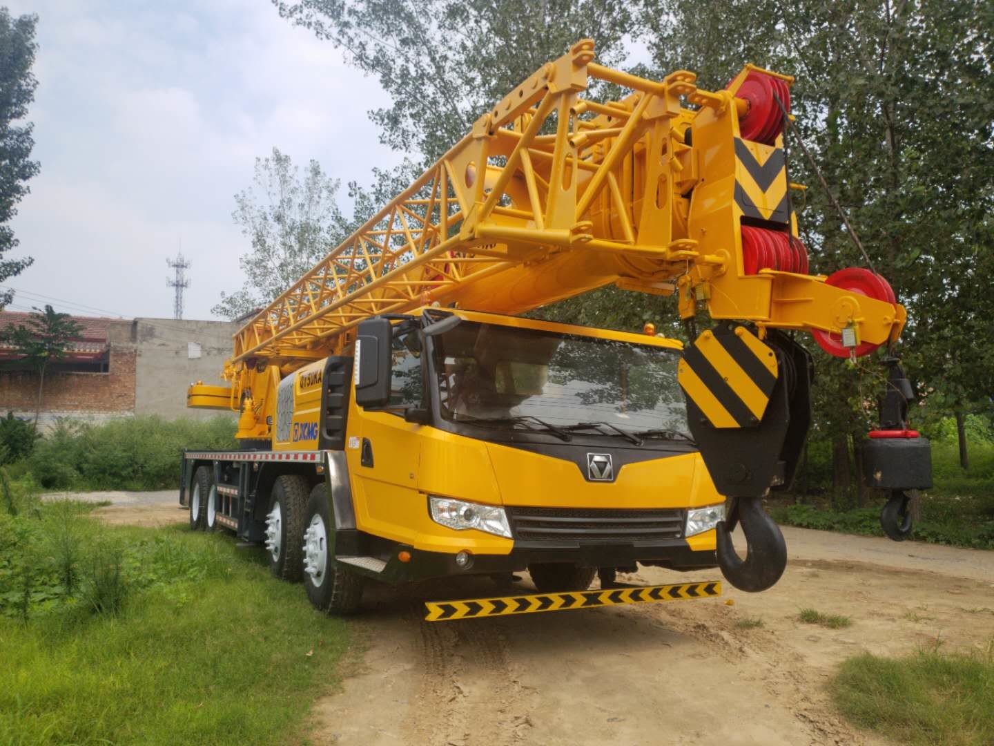 1900 Kw U Boom Used xcmg grove Truck Crane used crane trucks xcmg qy50k