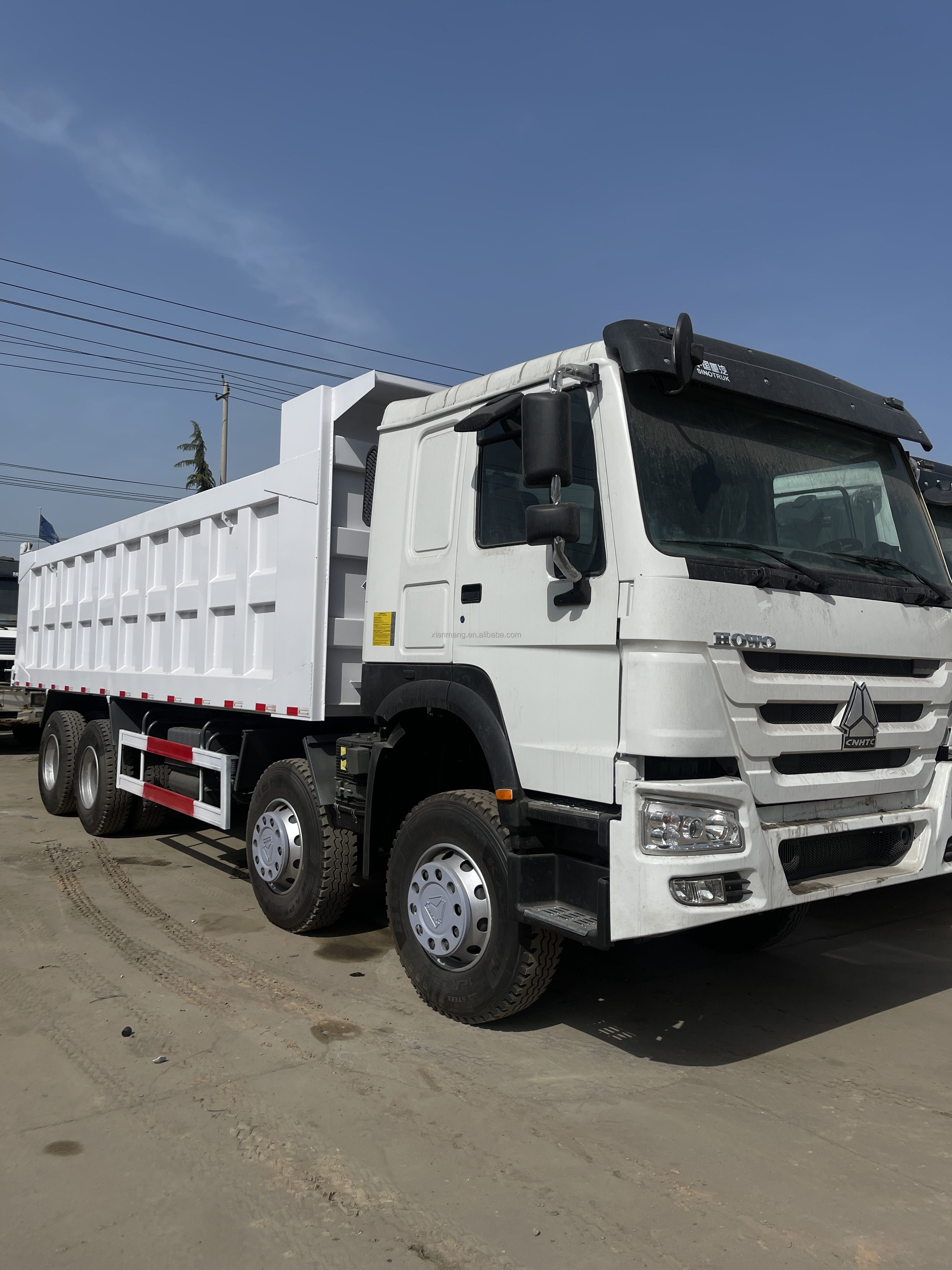 Dump Truck Dumper Truck Tipper Truck 8X4 6X4 hovo Used 14 Cubic Meters 375 371 SINOTRUCK