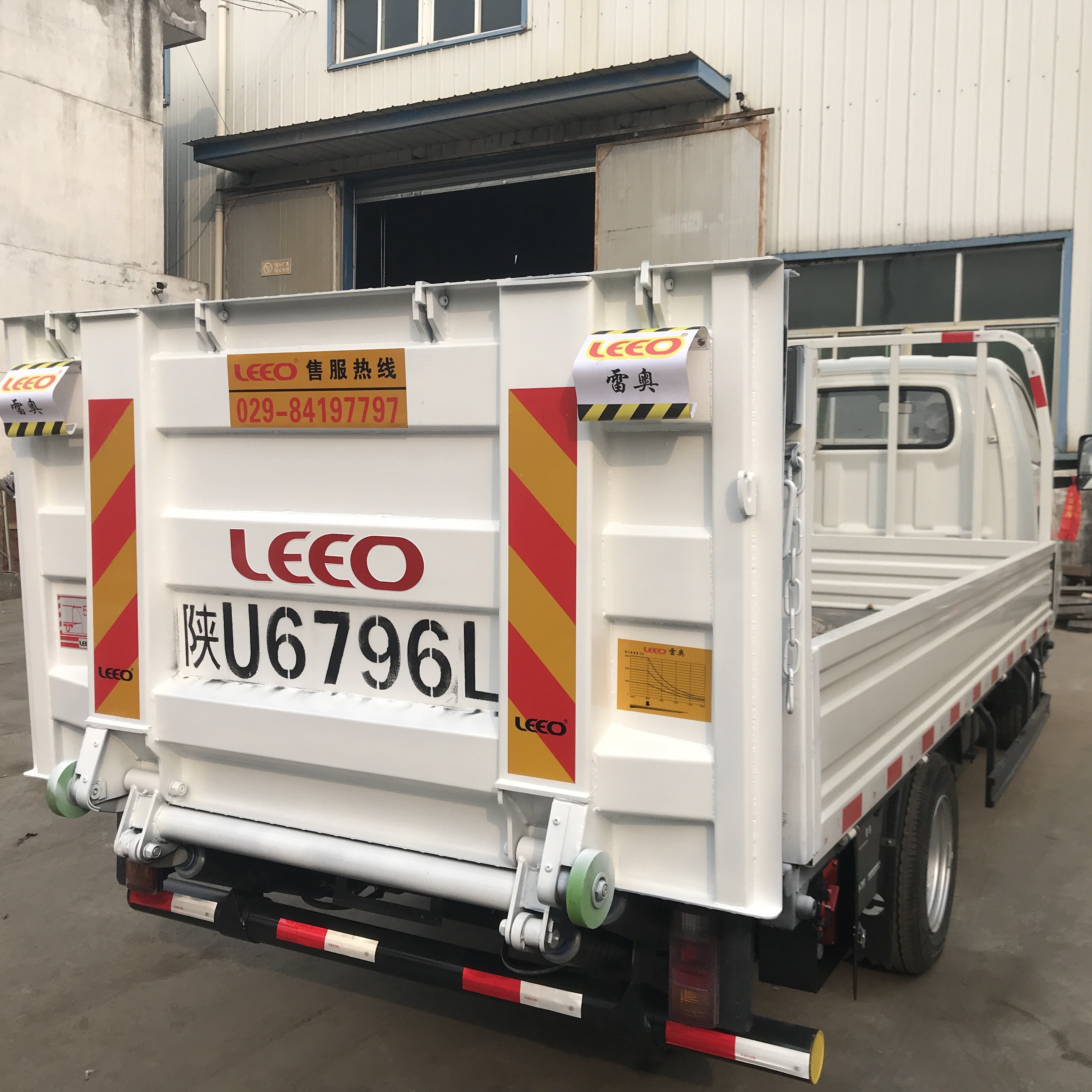 Steel Aluminum Hydraulic Loading And Unloading Tailgate Lift For 1000kg 1500kg Van