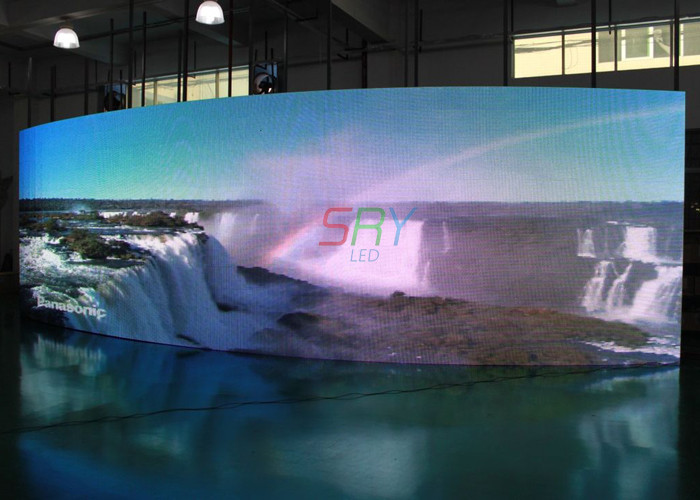8,000nits Curved LED Screens IP65 P16 Static LED Display For Advertising