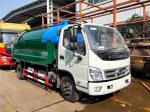 Sewage Suction Cleaning Truck 5000 Liters Dust Tank With 2000 Liters High