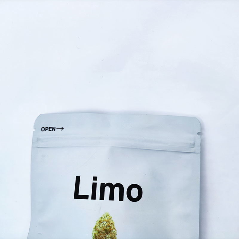 Custom Plastic ziplockk Mylar weed Bags 3.5g Digital Print Soft Touch