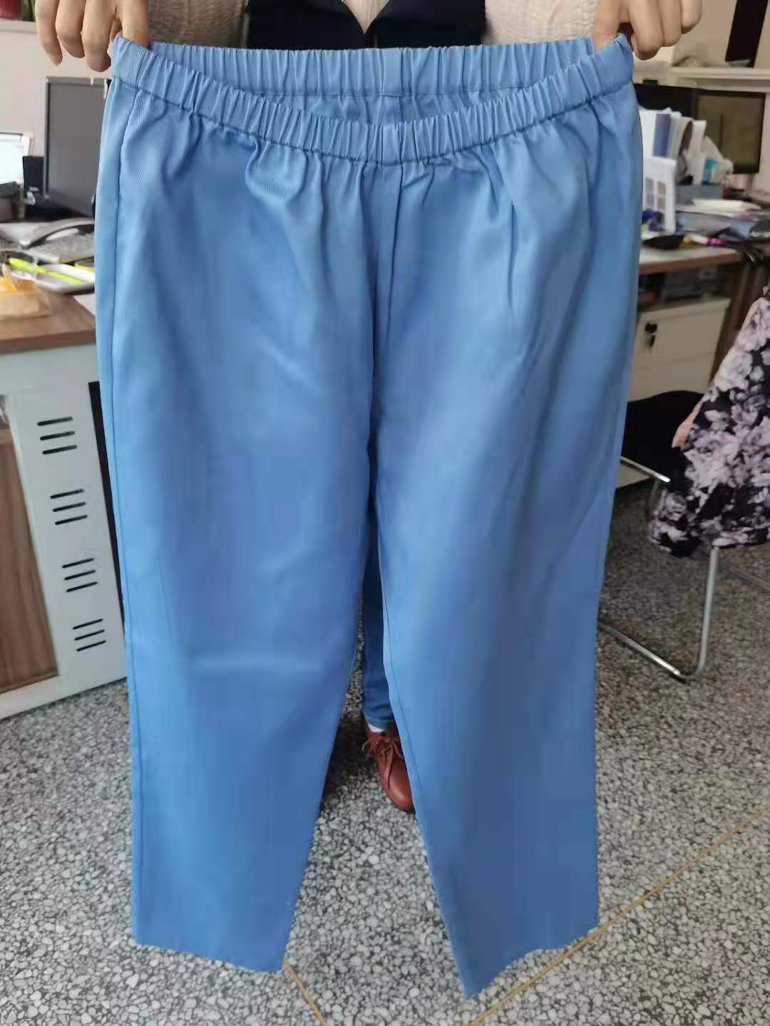 V Collar Blue Disposable Scrubs Single Use Unisex SMS Nurse Doctor Scrubs Uniform 45gsm
