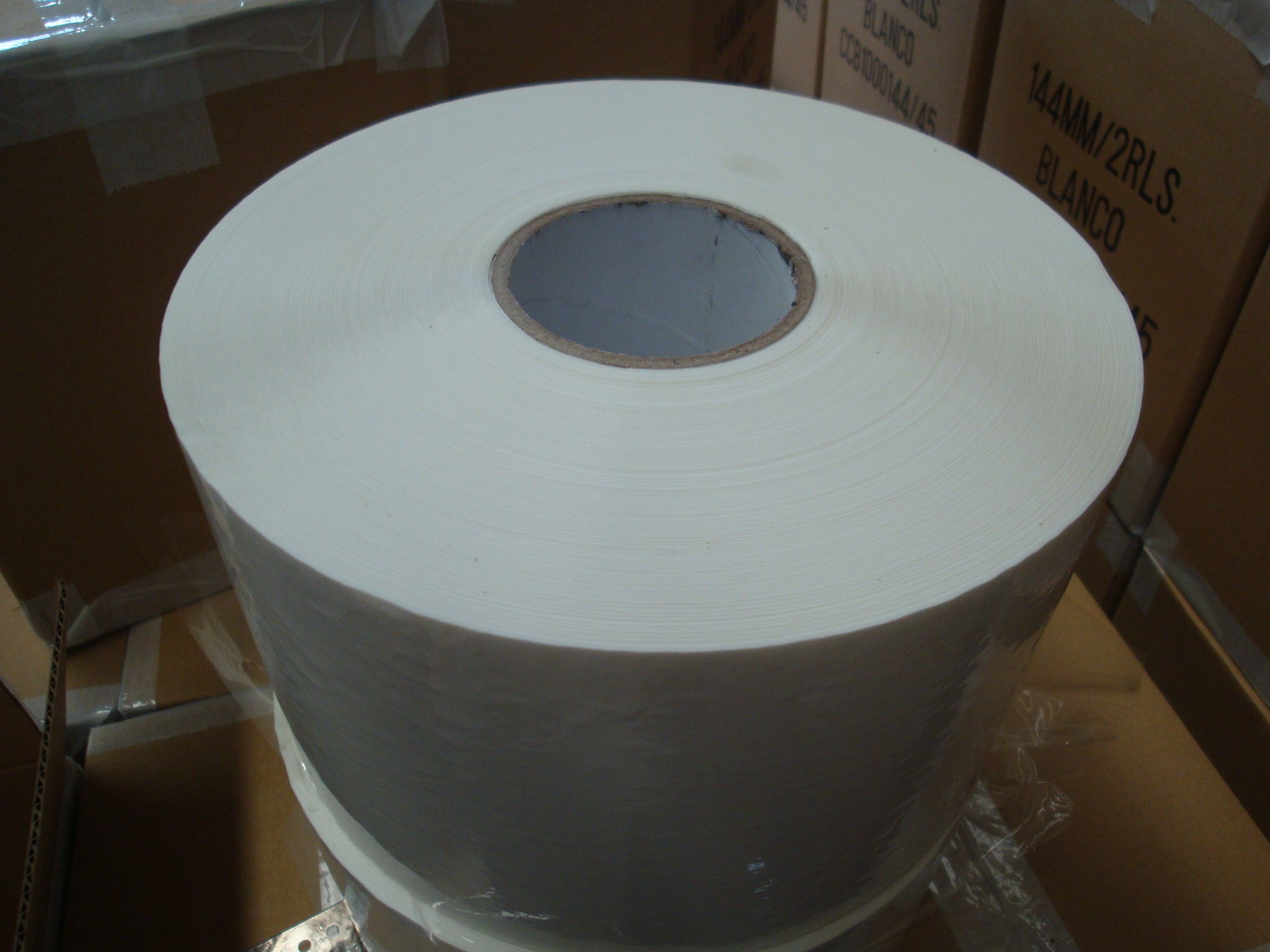 White Color Bopp Adhesive Tape Without Break For Automatic Packing Machine