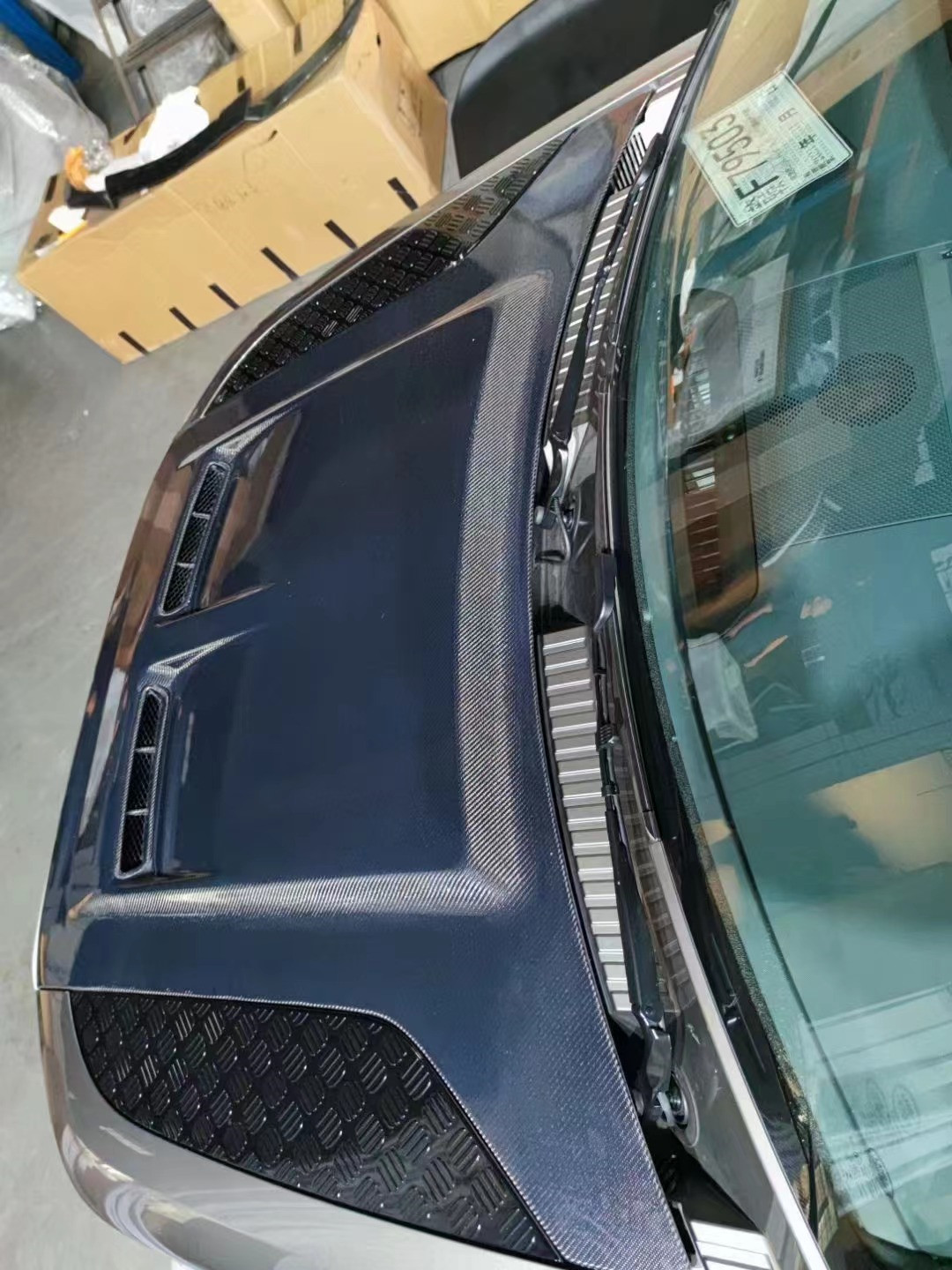 Carbon Fiber Hood for Land Rover Defender Carbon Fiber Material Defender Upgraded SVR Style Cover