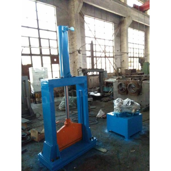 XQL-160 Hydraulic Rubber Bale Cutter Machine 7.5KW PLC Controlled